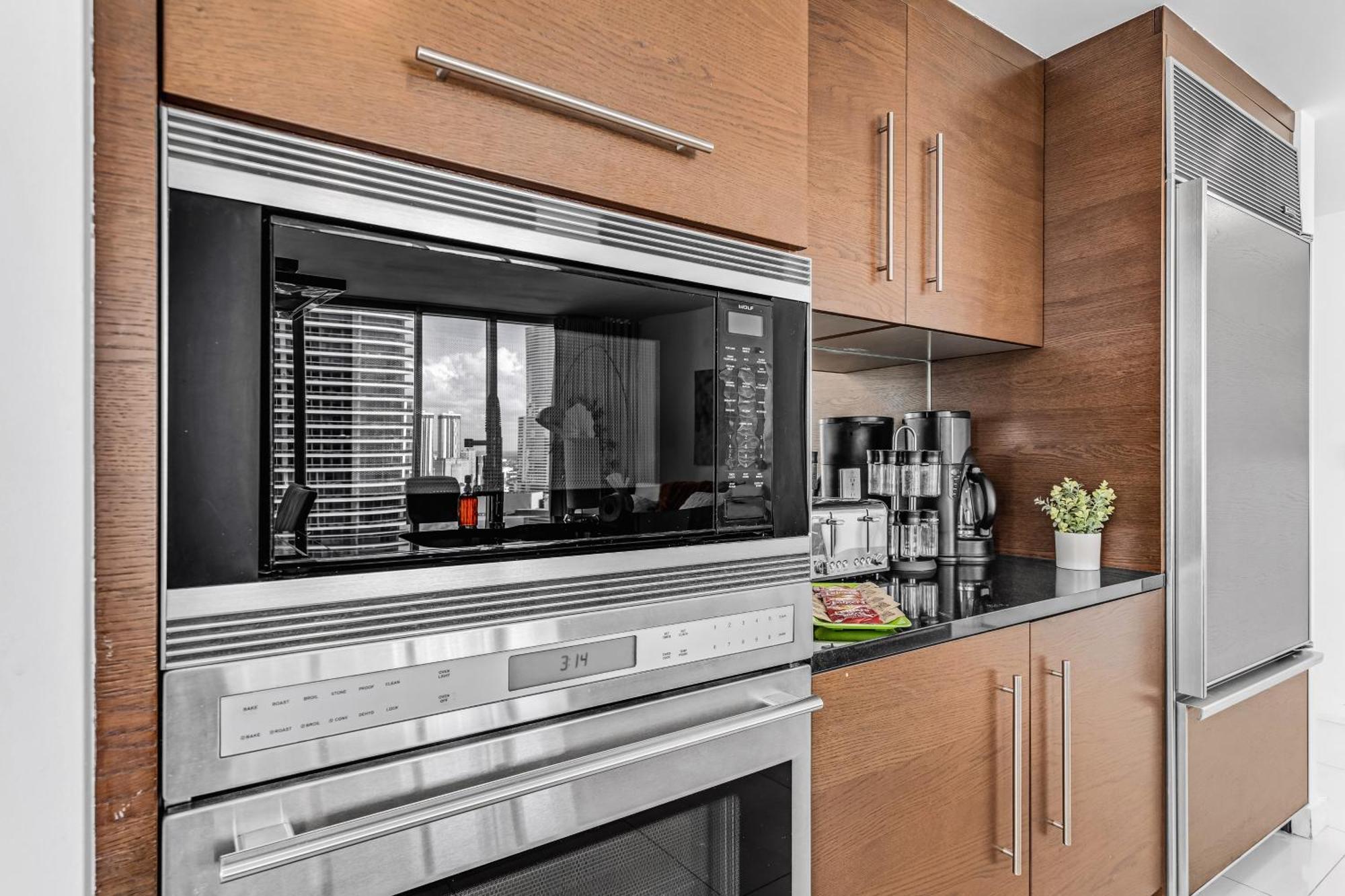 Luxurious Condo At Icon With Views Miami Exterior foto